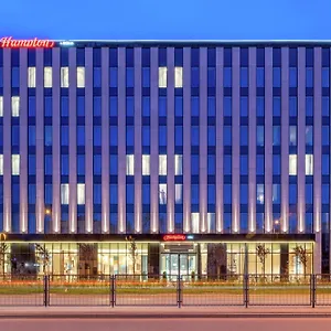 Hampton By Hilton Mokotow מלון